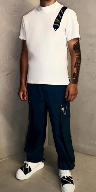 Traje Antonio Acosta