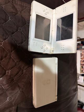 2 Nintendo DS Blancas reparar o piezas colección