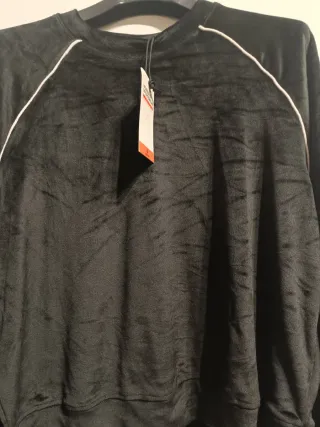 Sudadera deportiva terciopelo negra Talla S