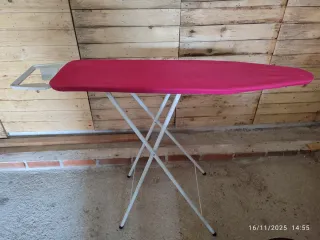 Tabla de planchar rosa