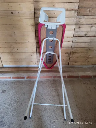 Tabla de planchar rosa