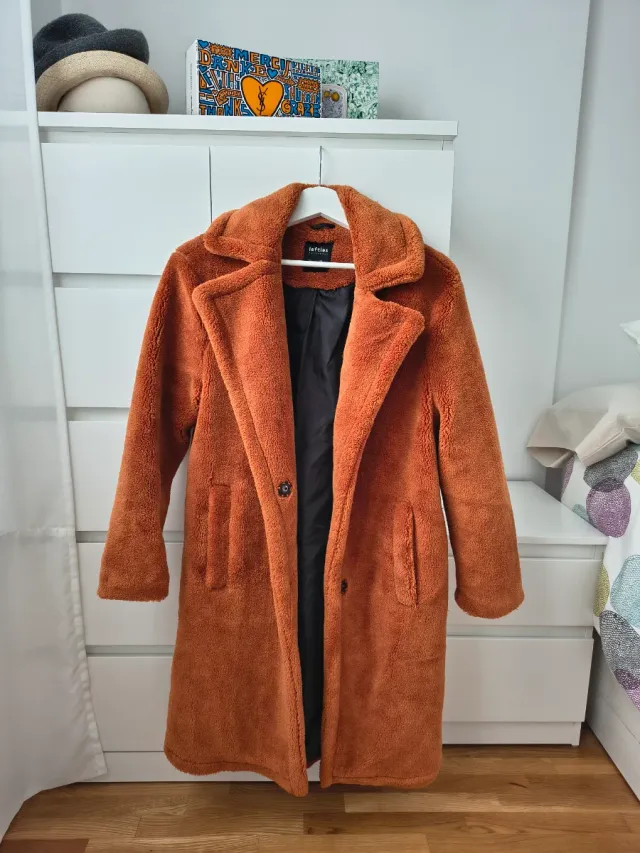 Abrigo de pelo naranja