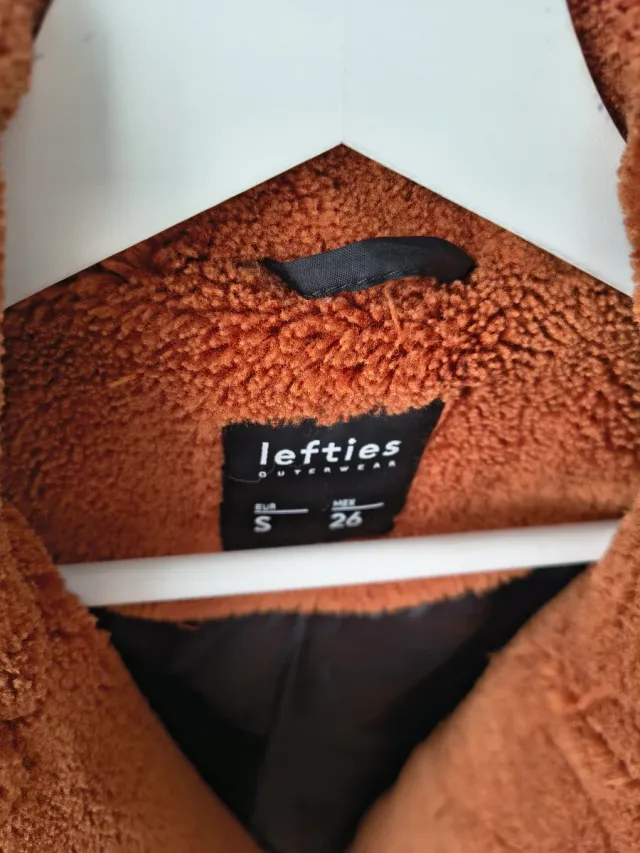 Abrigo de pelo naranja