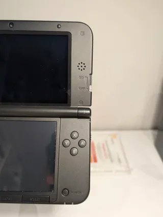 Nintendo 3DS XL Grigia + giochi su scheda