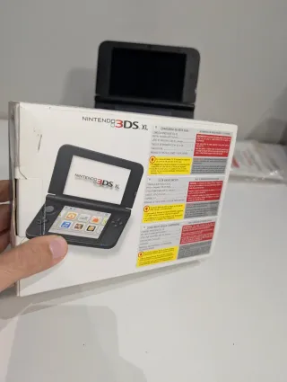 Nintendo 3DS XL Grigia + giochi su scheda
