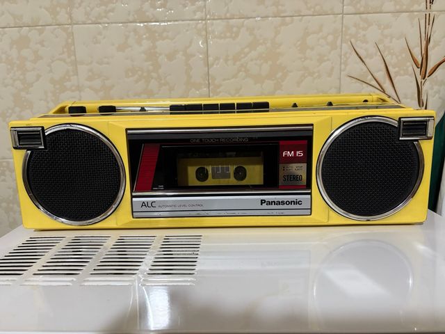 Radio Panasonic FM 15 L