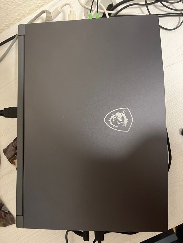 Portátil Gaming MSI Thin 15 B12UC-1839XES