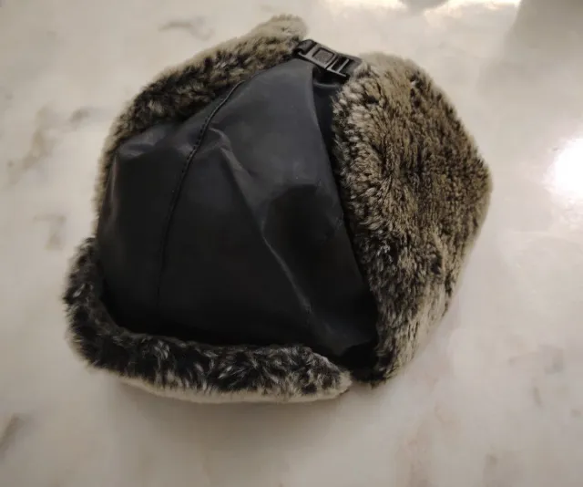 Cappello invernale con pelliccia