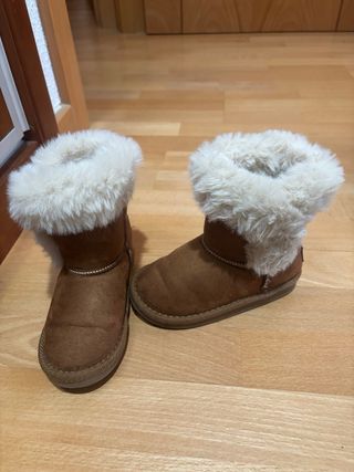 Botas niña marrones con pelo