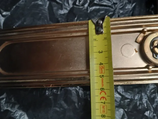 Manilla dorada para puerta