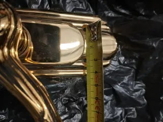 Manilla dorada para puerta