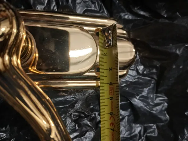 Manilla dorada para puerta