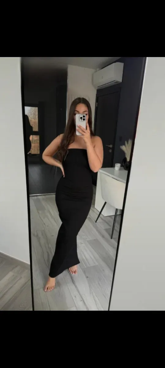 Vestido midi palabra de honor negro