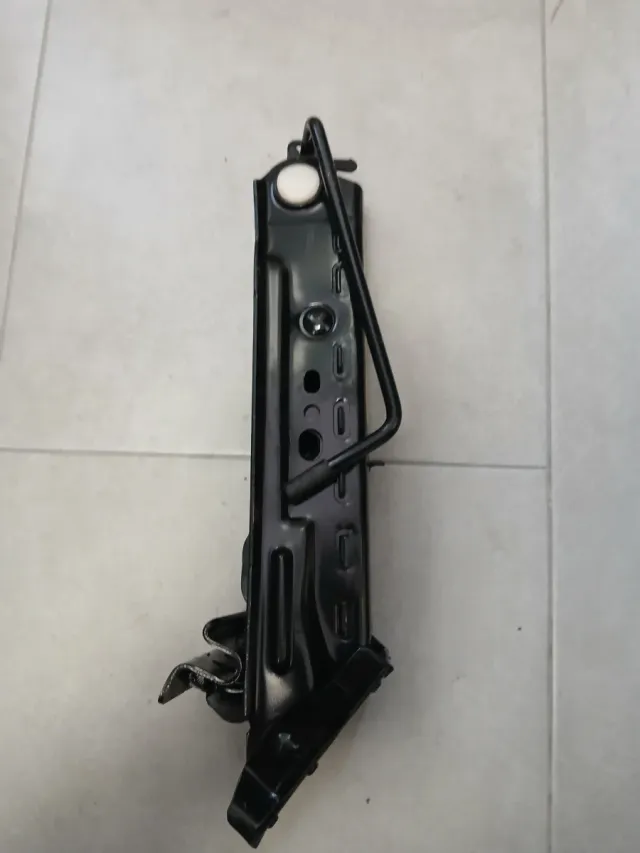 Gato de tijera para coche