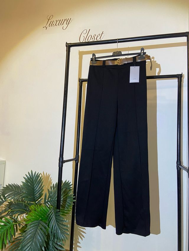 Pantalón negro oversize