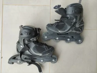 Patines en línea negros
