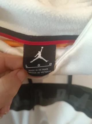 Sudadera Jordan chico blanca y negra