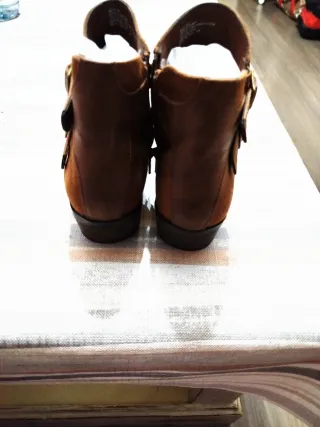 Botín marrón nuevo sin estrenar .