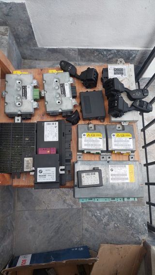 Centralitas  y mandos BMW serie 5 525d 2004