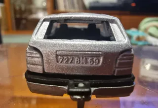 Golf III Majorette 1/64 + 3 coches regalo