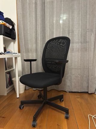 Cadeira de escritório IKEA FLINTAN preta
