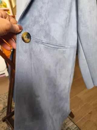 Tres cuartos antelina azul