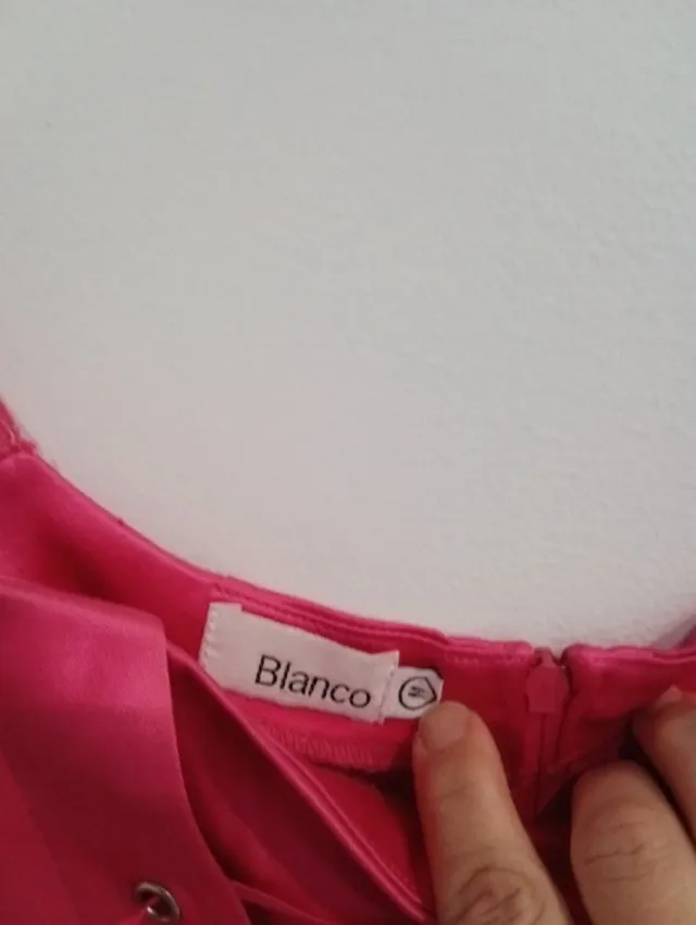 Corsé rosa con cordones precioso