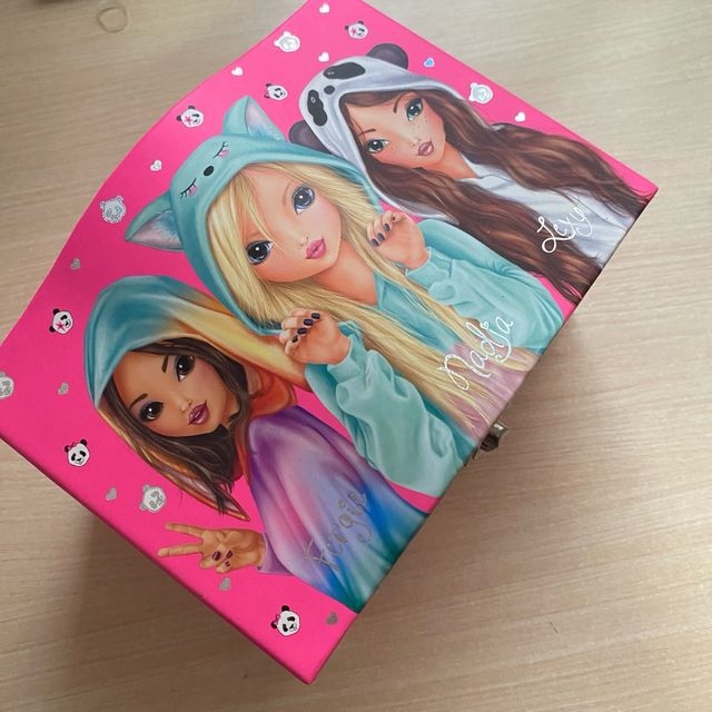 Joyero infantil con diseño de chicas