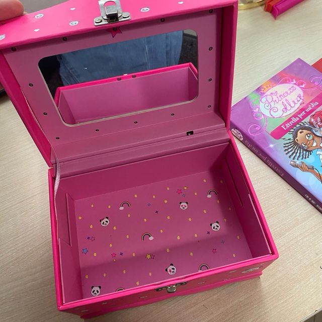 Joyero infantil con diseño de chicas