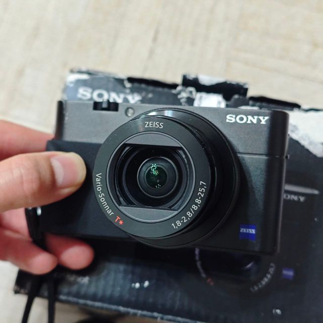 Sony RX100 V como nuevo