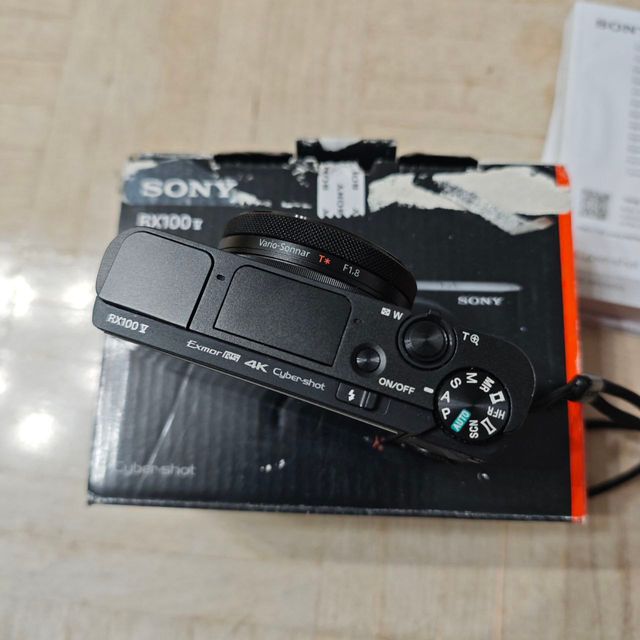 Sony RX100 V como nuevo