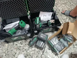 Pistola de impacto y amoladora