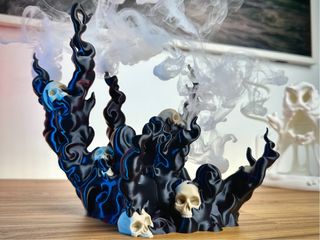 Soporte mando PS5 calaveras y llamas