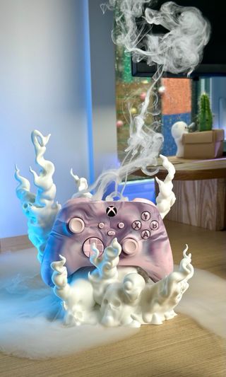 Soporte mando PS5 calaveras y llamas