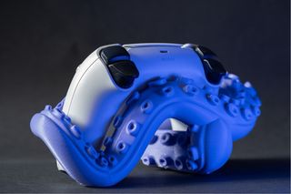 Soporte Mando PS5 Tentáculos Morado