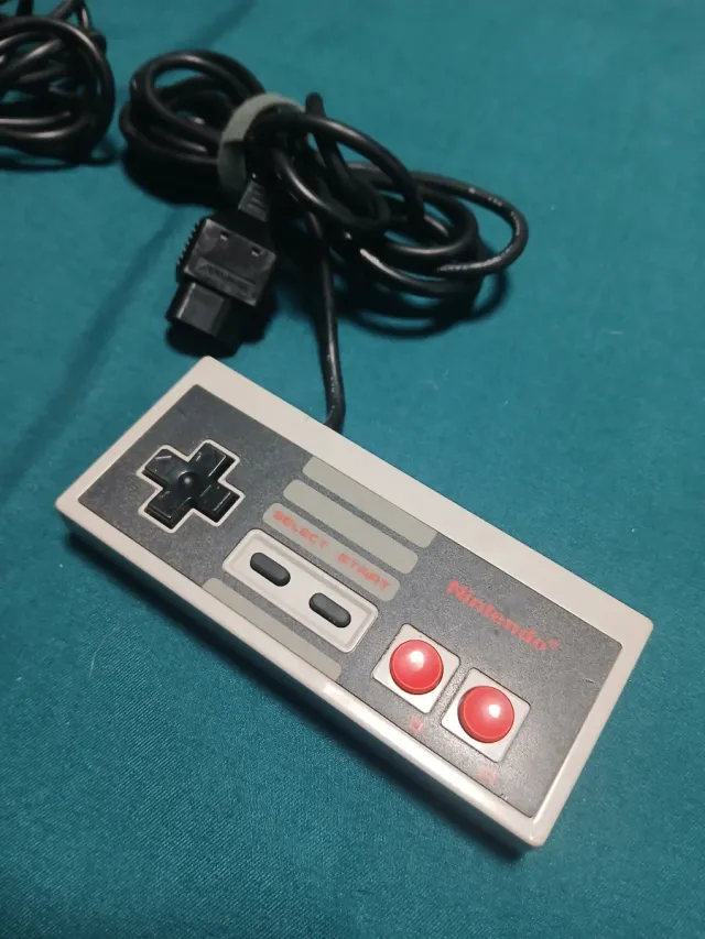 2 Mandos Nintendo NES