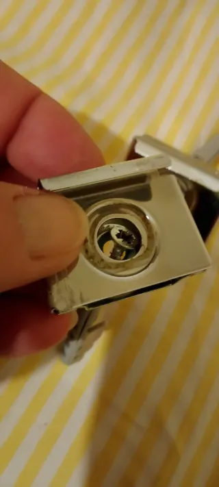 Ganci per specchio Ikea