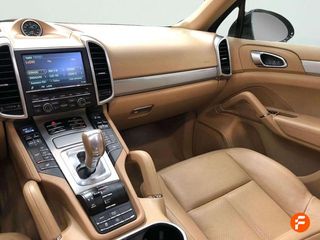 Porsche Cayenne -