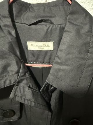 Gabardina Massimo Dutti Negra