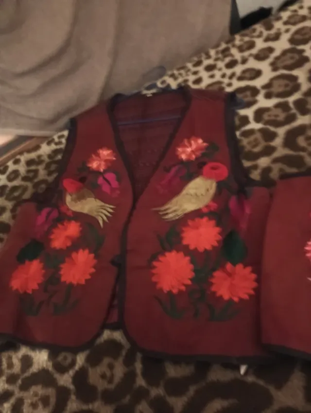 Chalecos mexicanos bordados