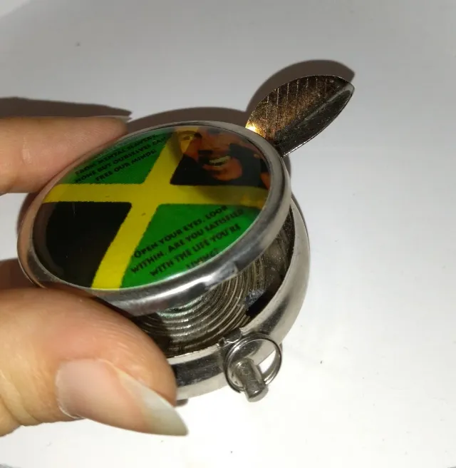 Portacenere portatile Bob Marley Jamaica