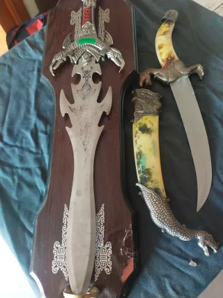 Conjunto Espada y Daga Decorativa