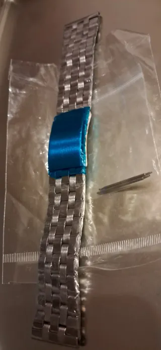 Correa de reloj plateada