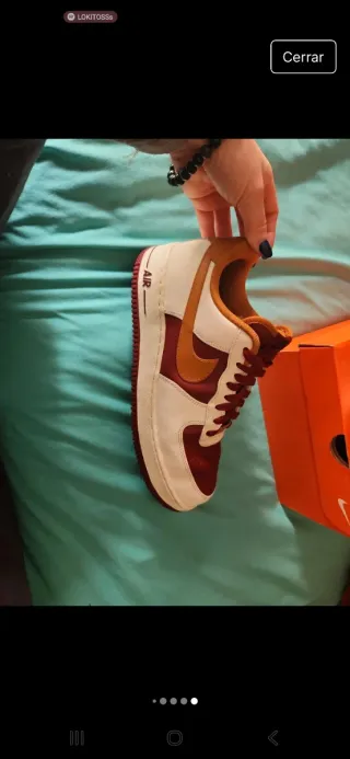 Zapatillas Nike Air Force Camel y Burdeos