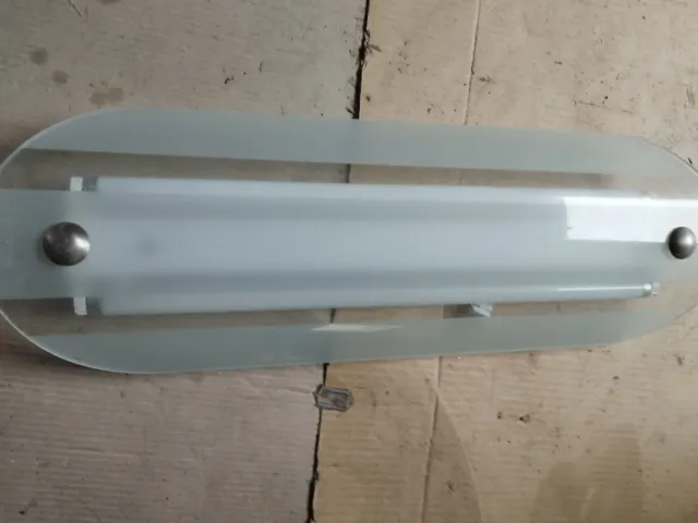 Lámpara de cristal ovalada