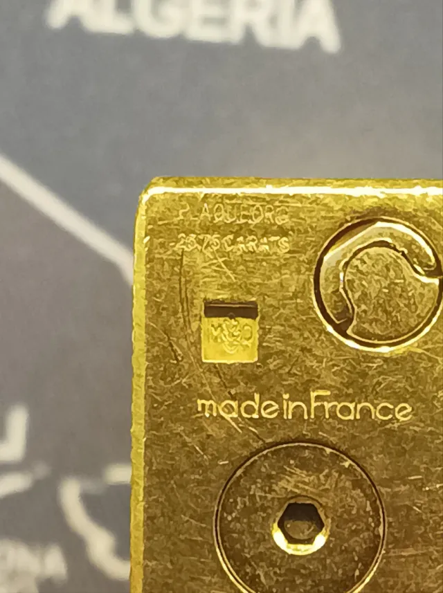 Mechero Vinci París Chapado Oro 23.75k