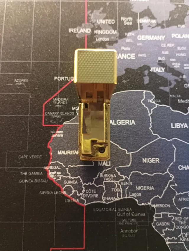 Mechero Vinci París Chapado Oro 23.75k