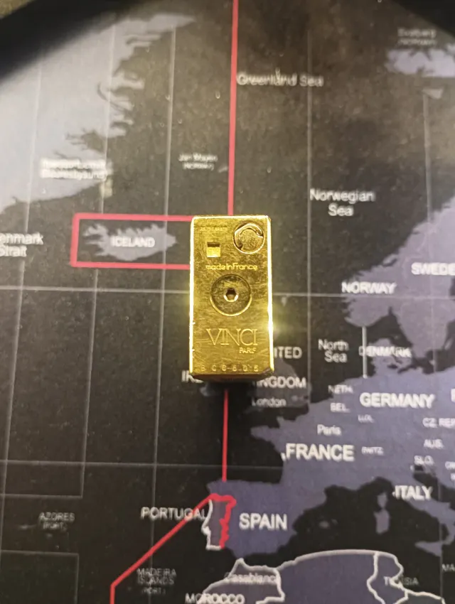 Mechero Vinci París Chapado Oro 23.75k