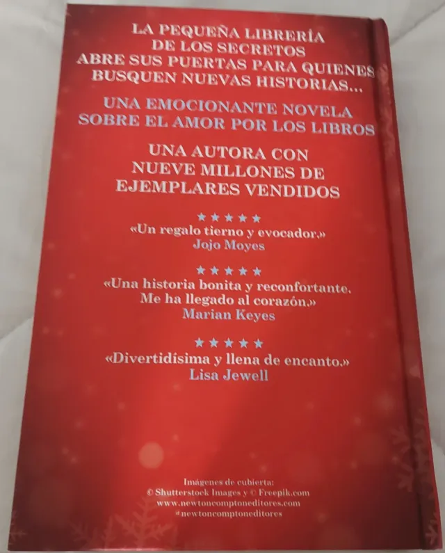 Medianoche en la pequeña librería de los secretos