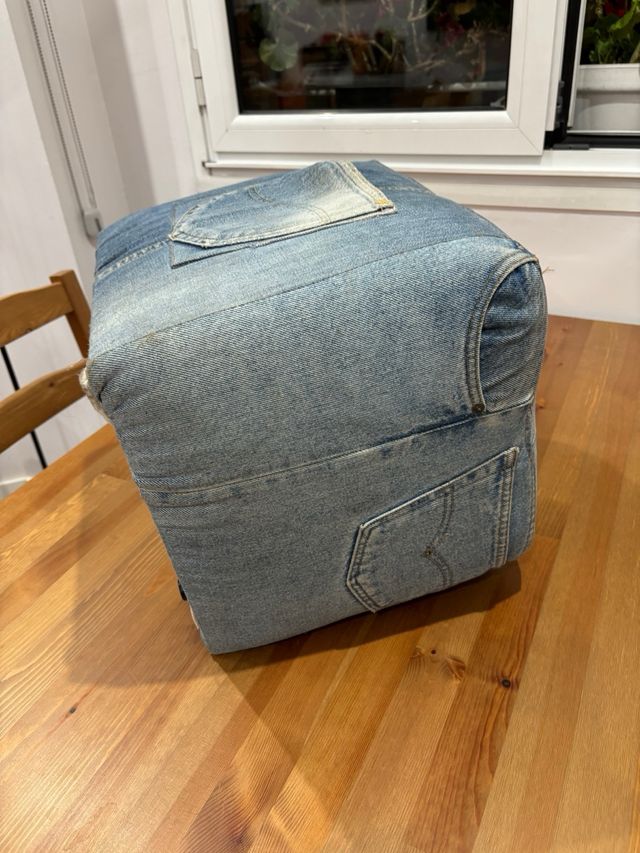 Puff/Taburete Vaquero Levi's